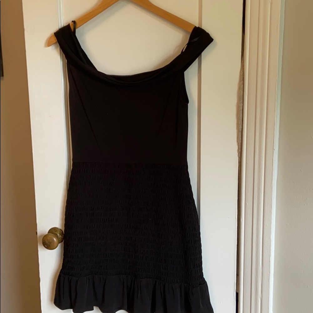 BCBG back off the shoulder dress - Picture 6 of 7